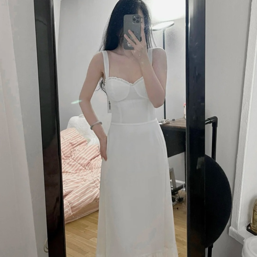 NWT Reformation Nikita Dress Ivory - Picture 1 of 8